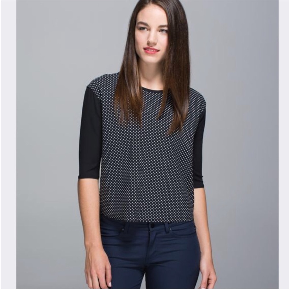 ❤️ Lululemon Out of This World Top